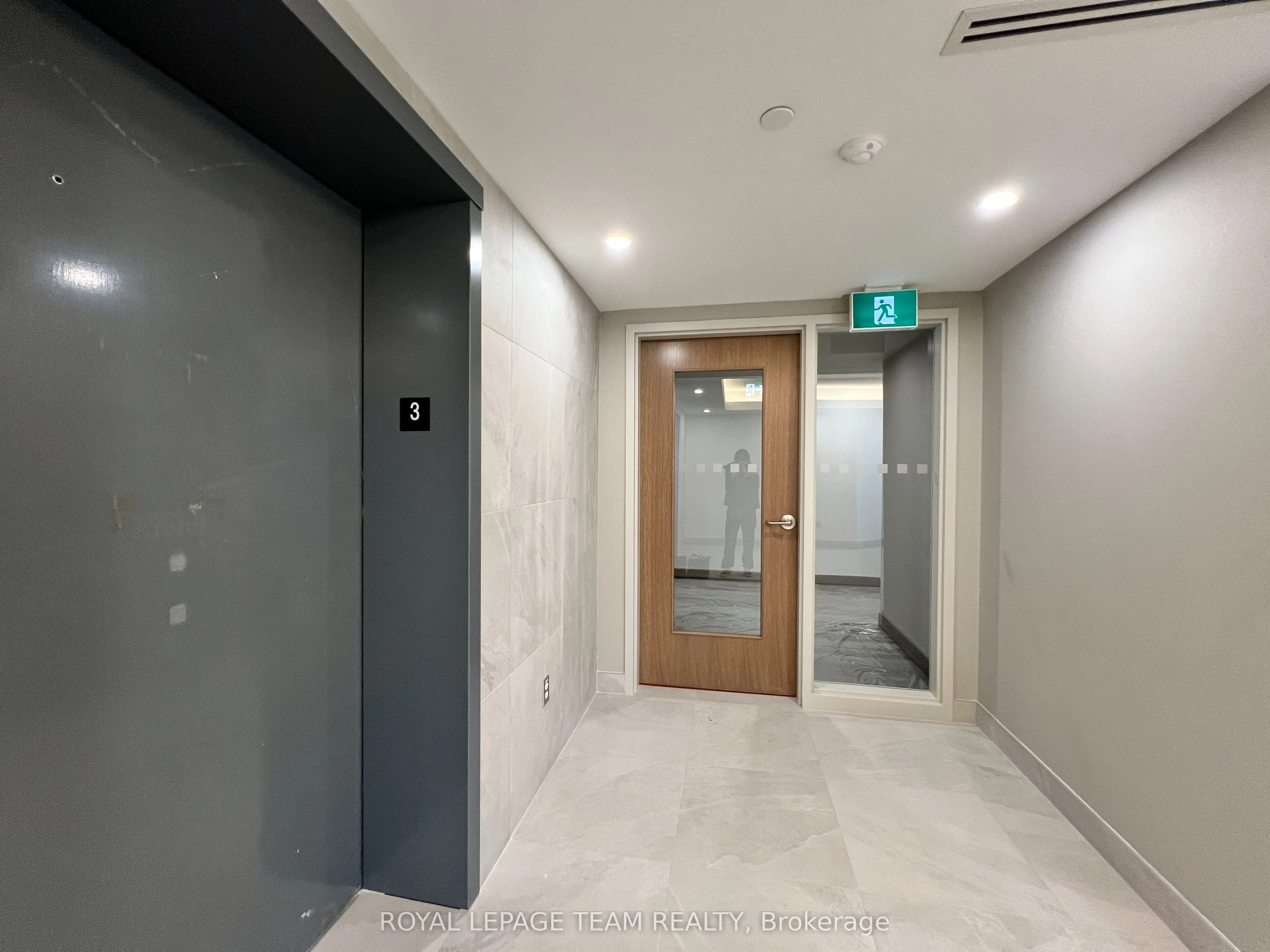 360 DESCHATELETS Avenue, #303
