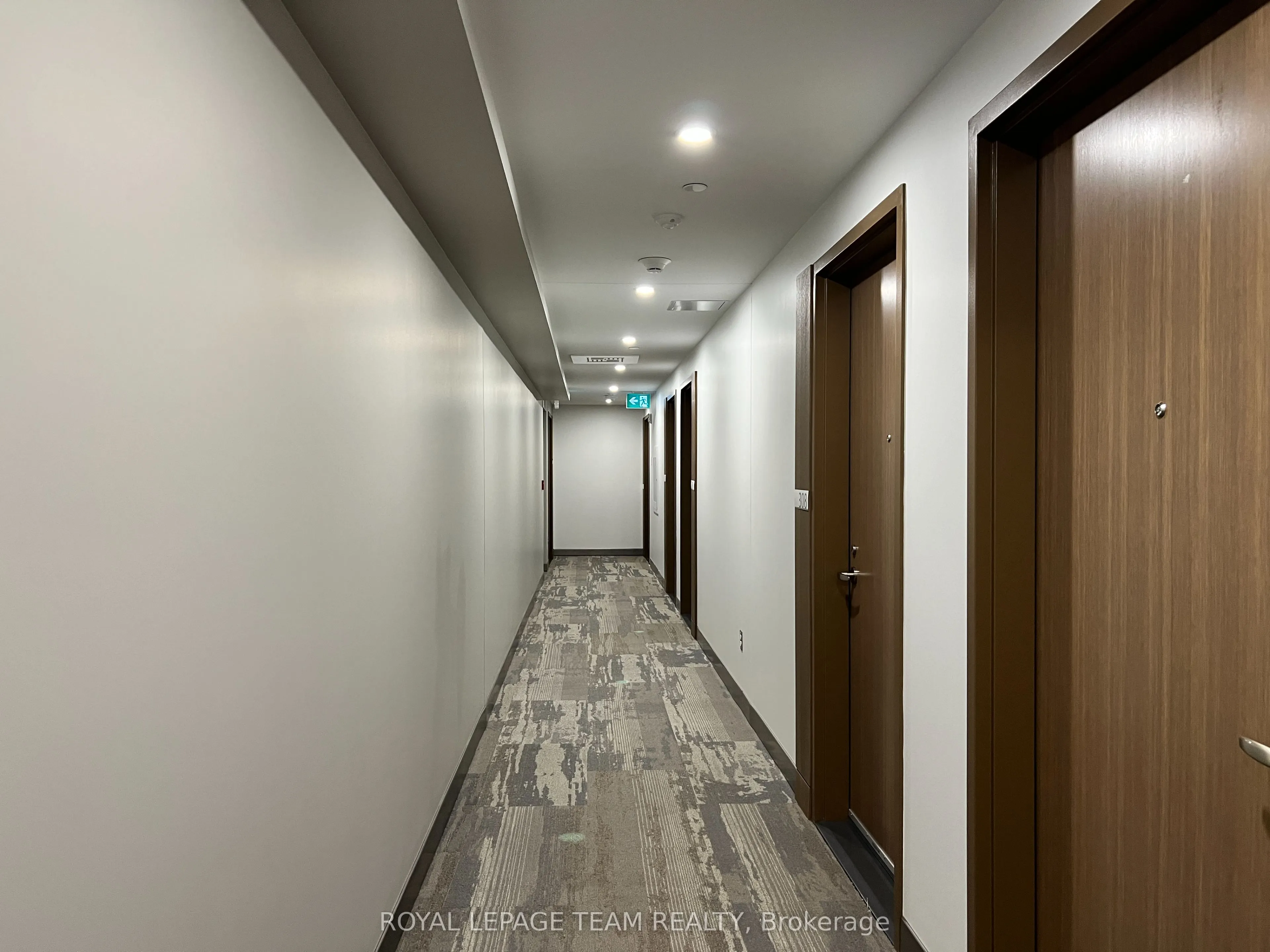 360 DESCHATELETS Avenue, #303