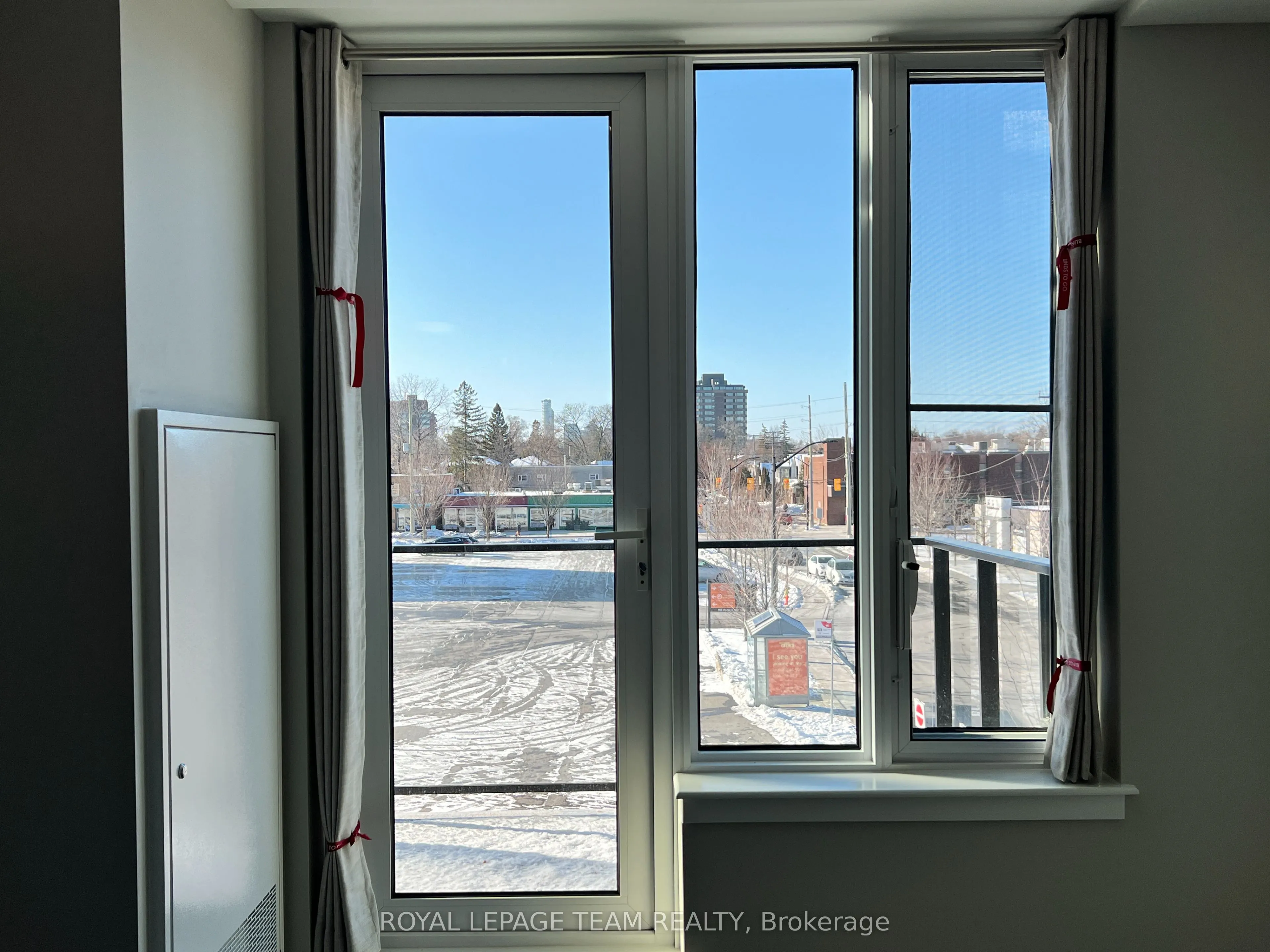 360 DESCHATELETS Avenue, #303