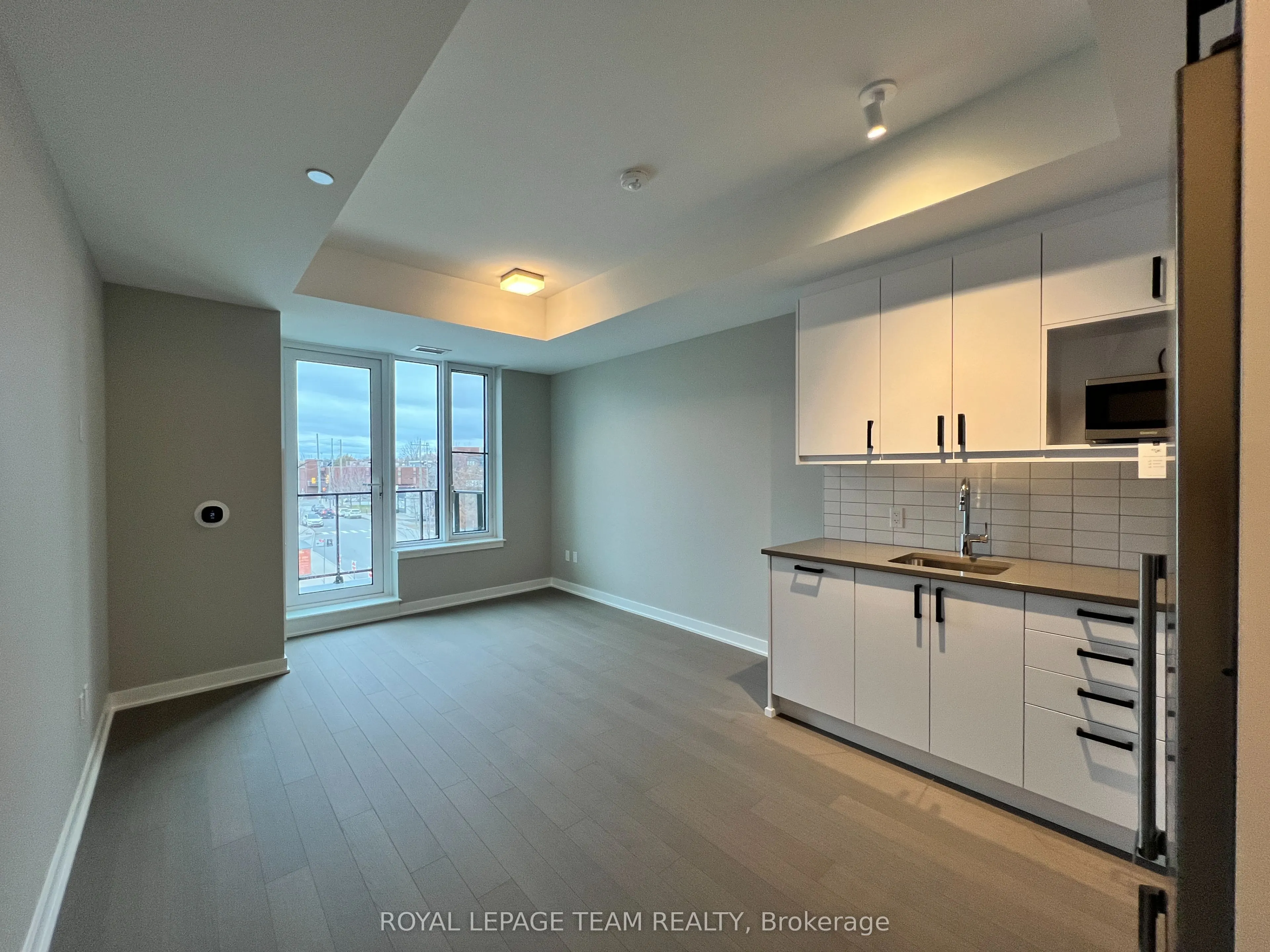 360 DESCHATELETS Avenue, #303