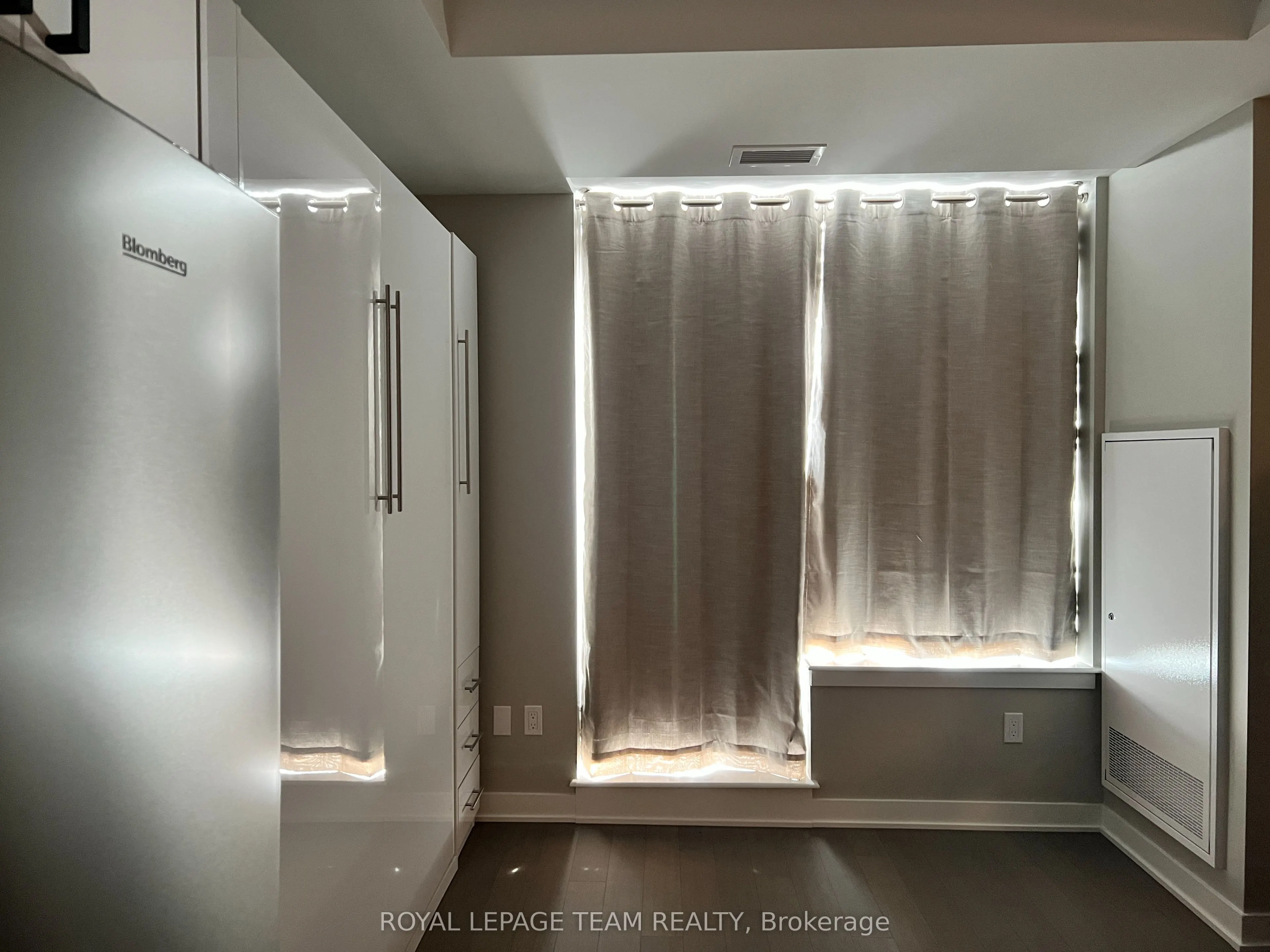 360 DESCHATELETS Avenue, #303
