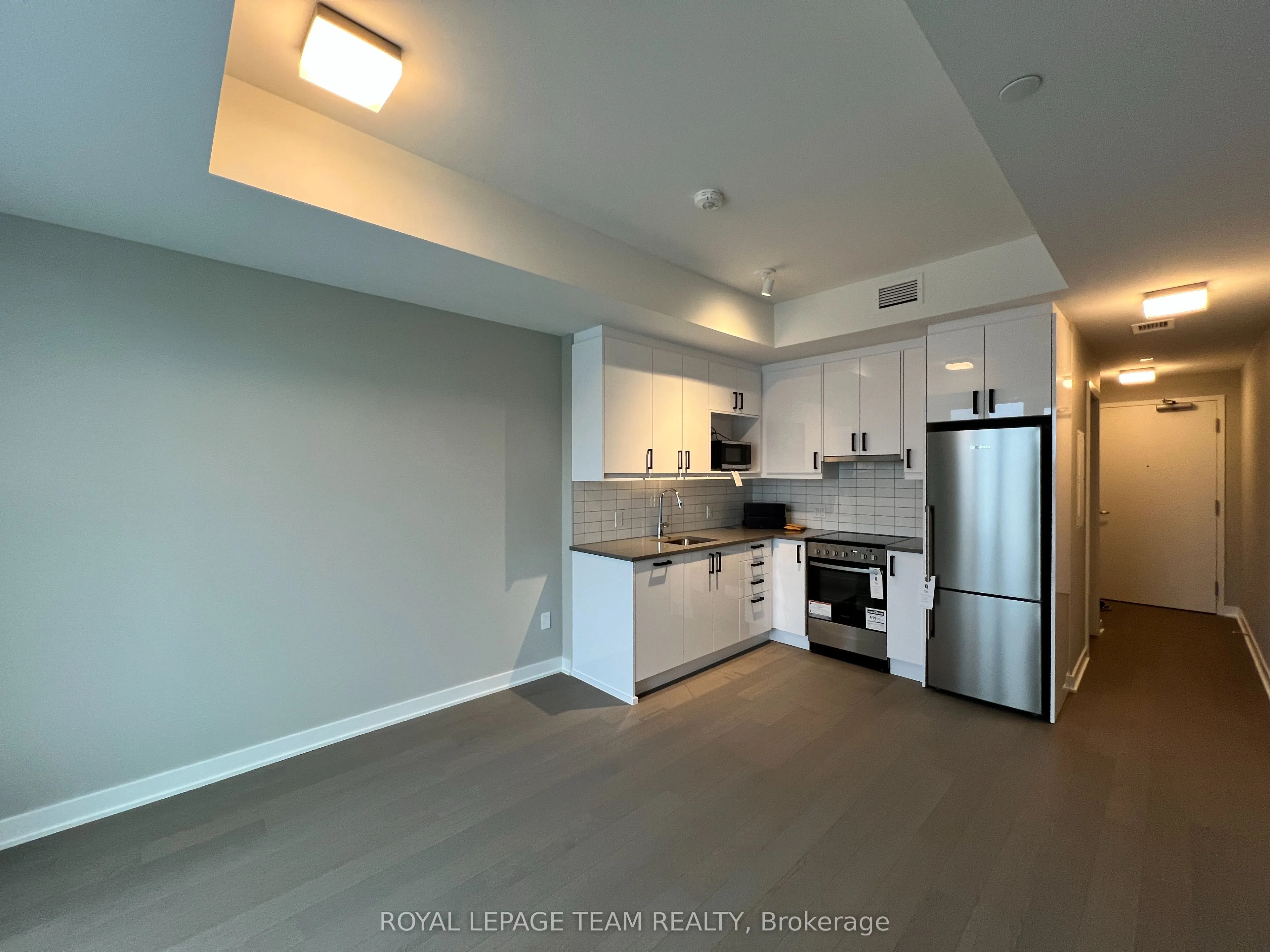 360 DESCHATELETS Avenue, #303