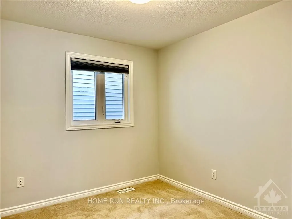 1031 APOLUNE Street