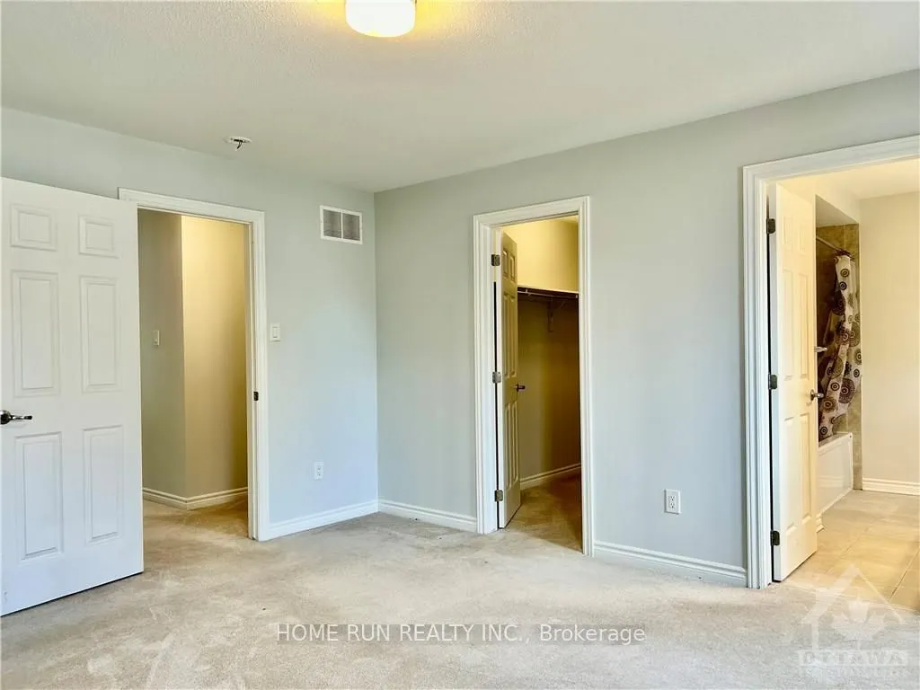 1031 APOLUNE Street
