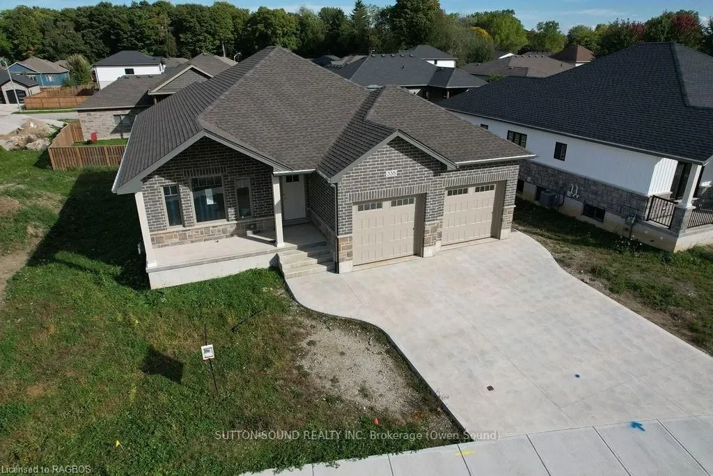 335 6TH Avenue W