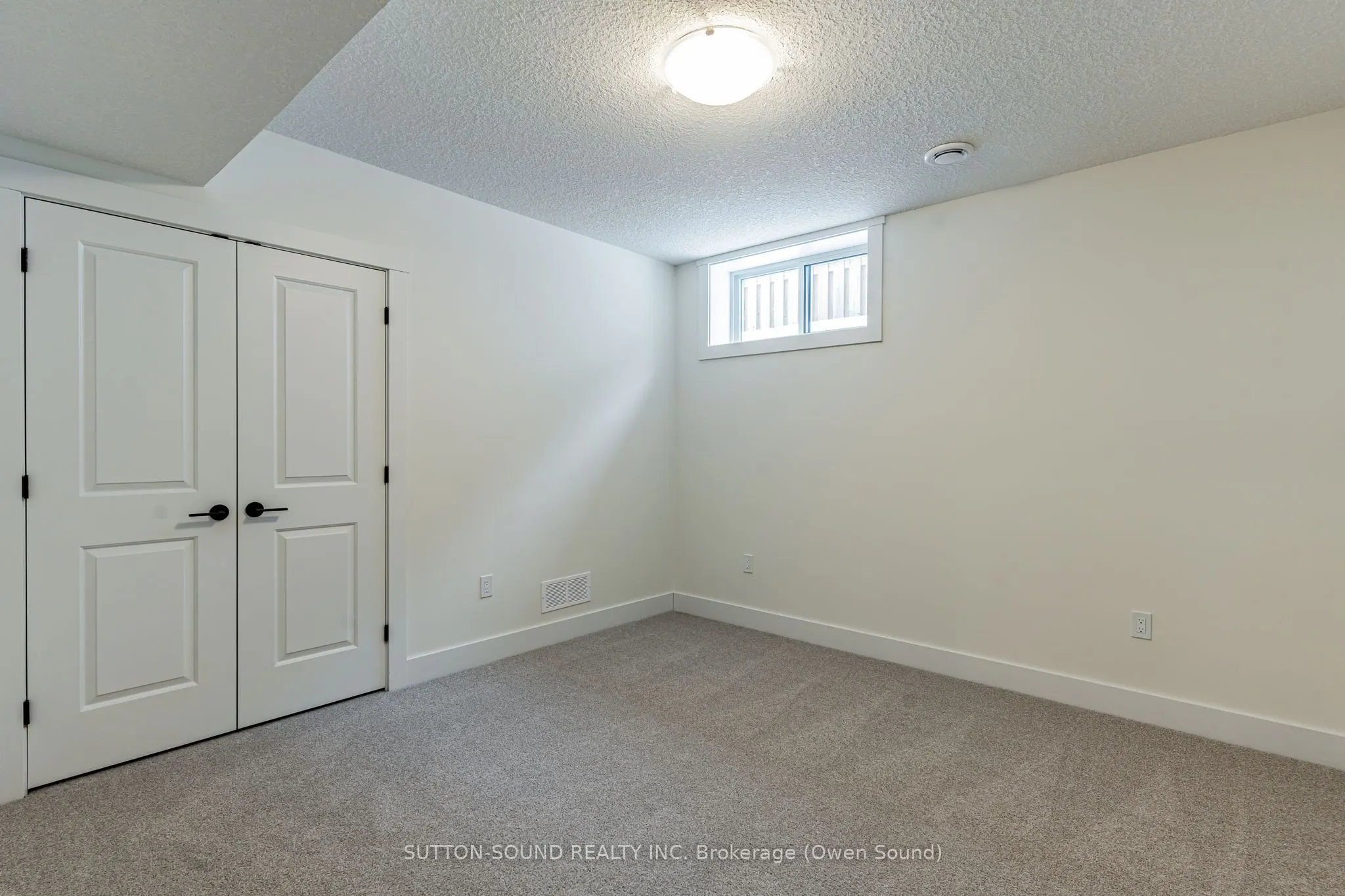 325 6TH Avenue W