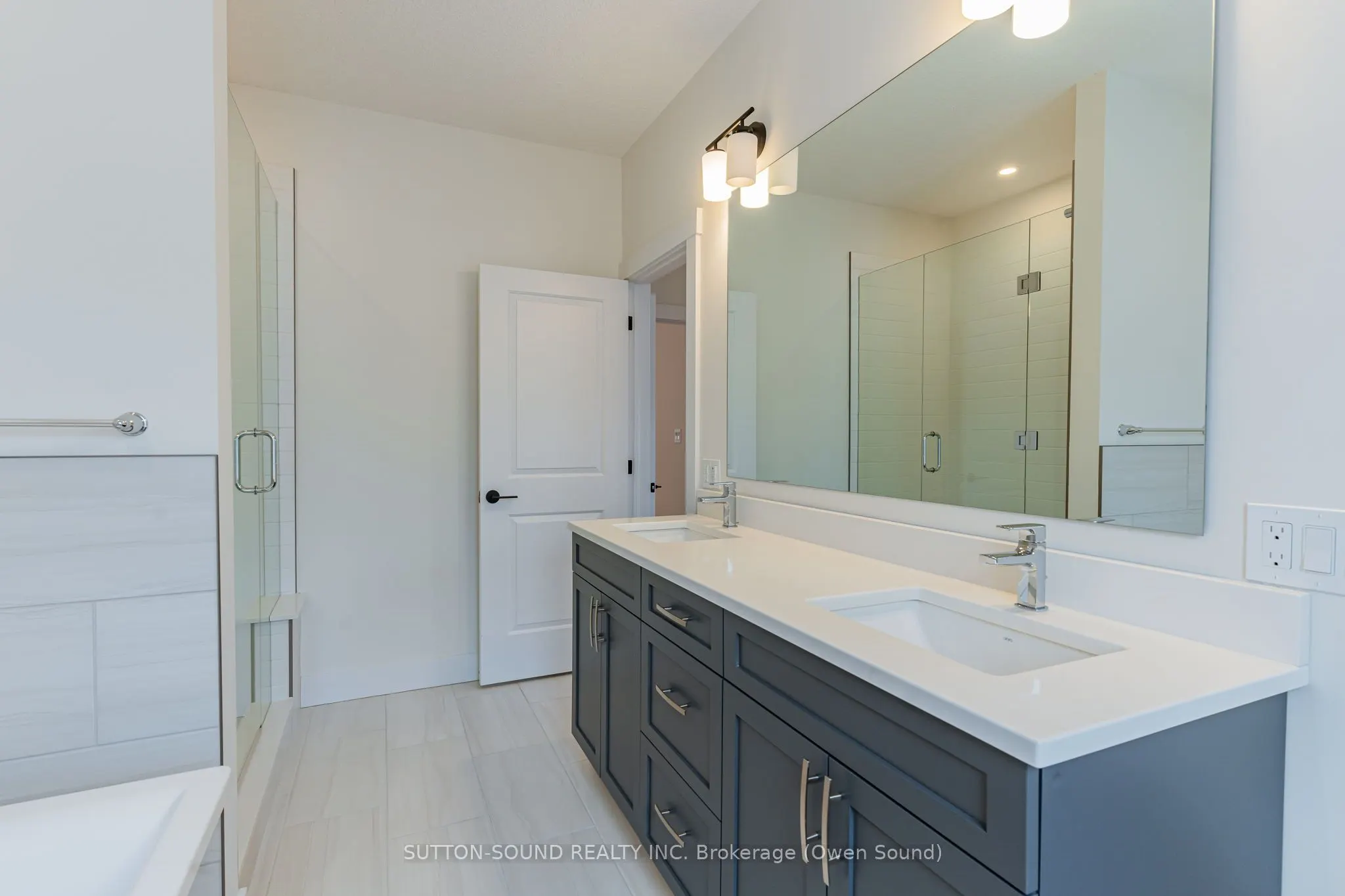 325 6TH Avenue W