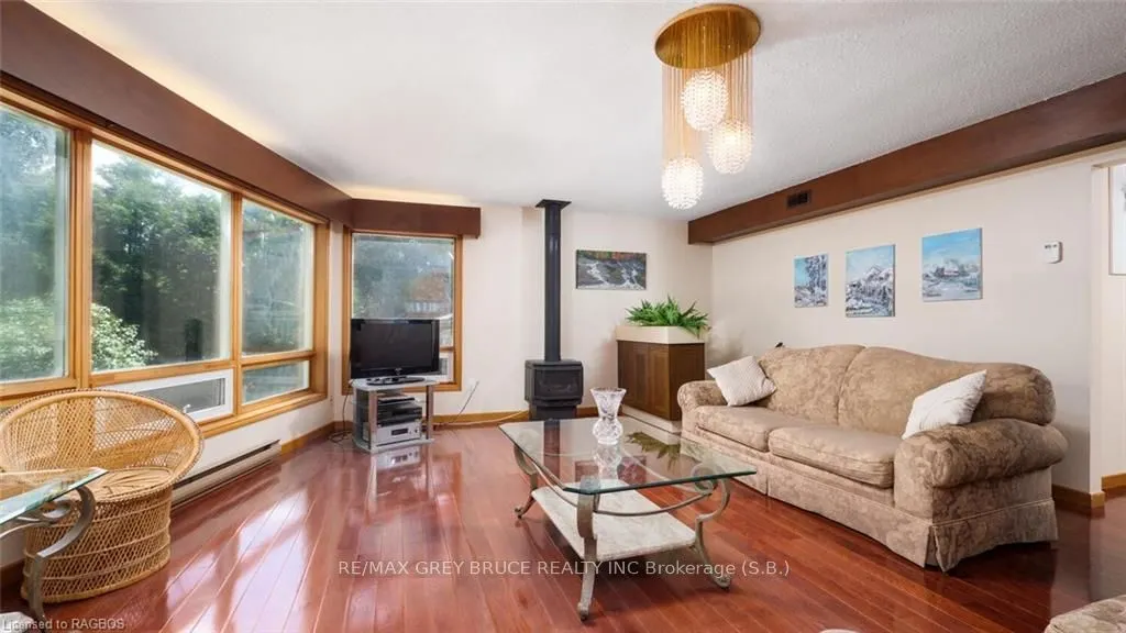 97 DORENA Crescent