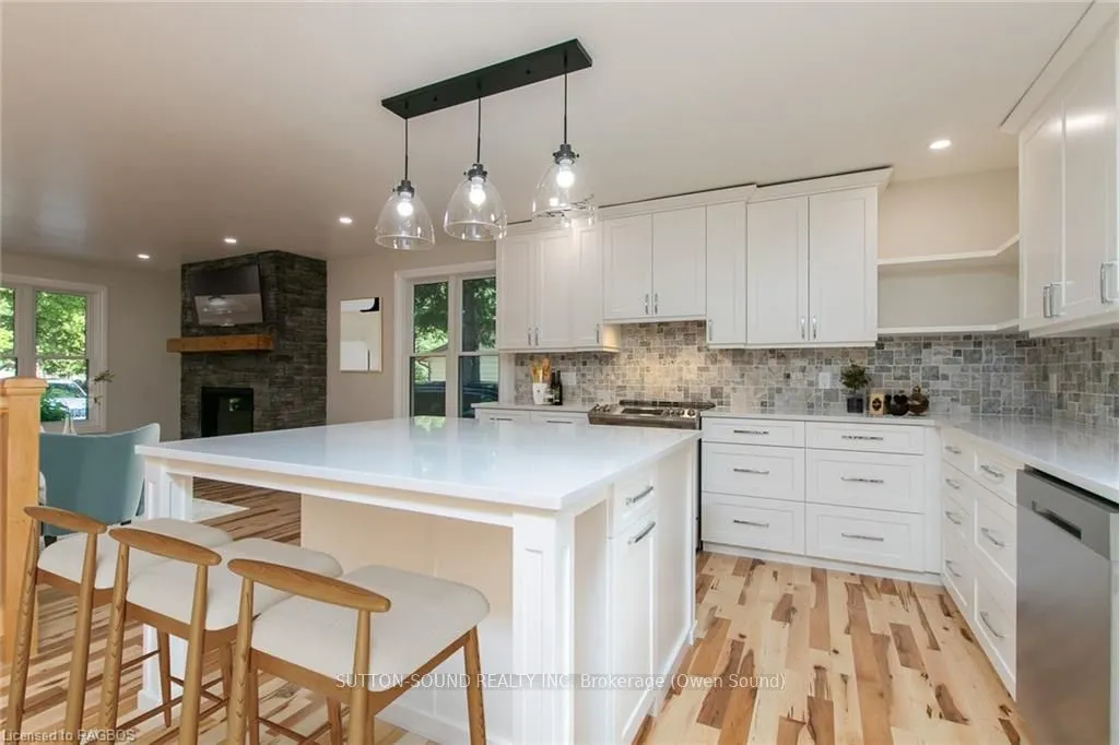 318743 GREY ROAD 1 Road