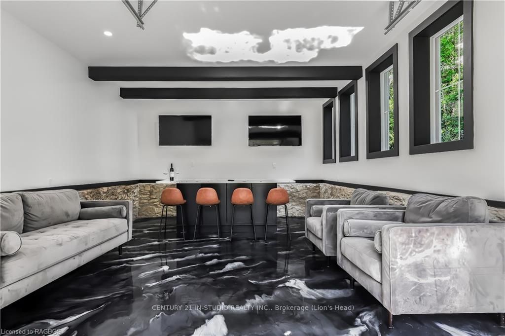 193 TAMARAC ROAD