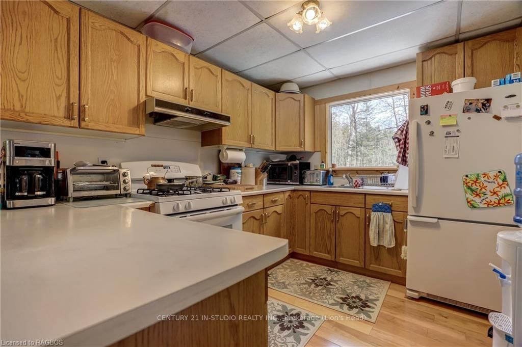 496 BERFORD LAKE Road