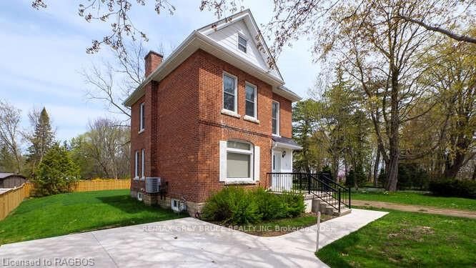 550 10TH STREET A WEST