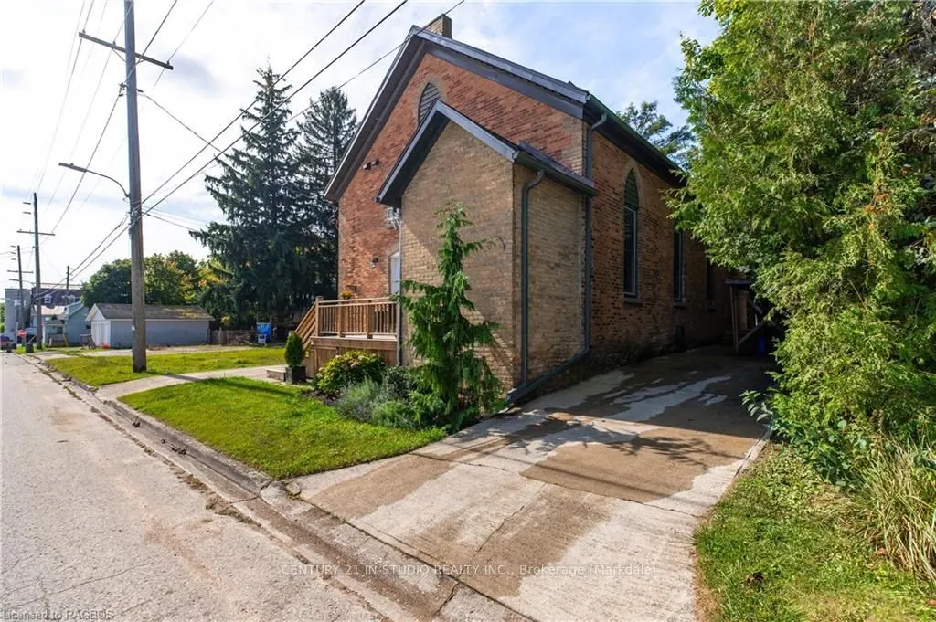44 2ND Avenue