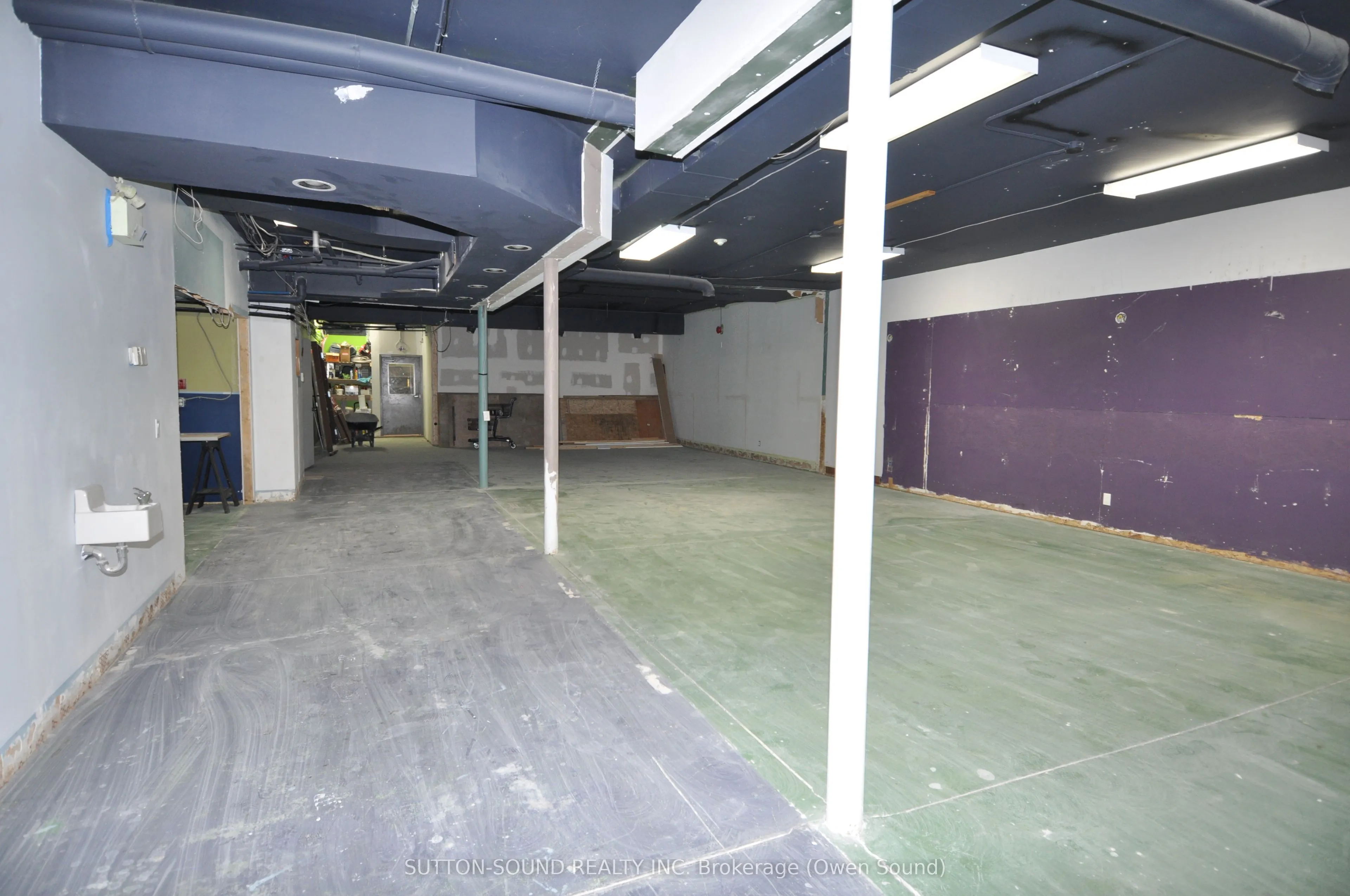 232 8TH Street E