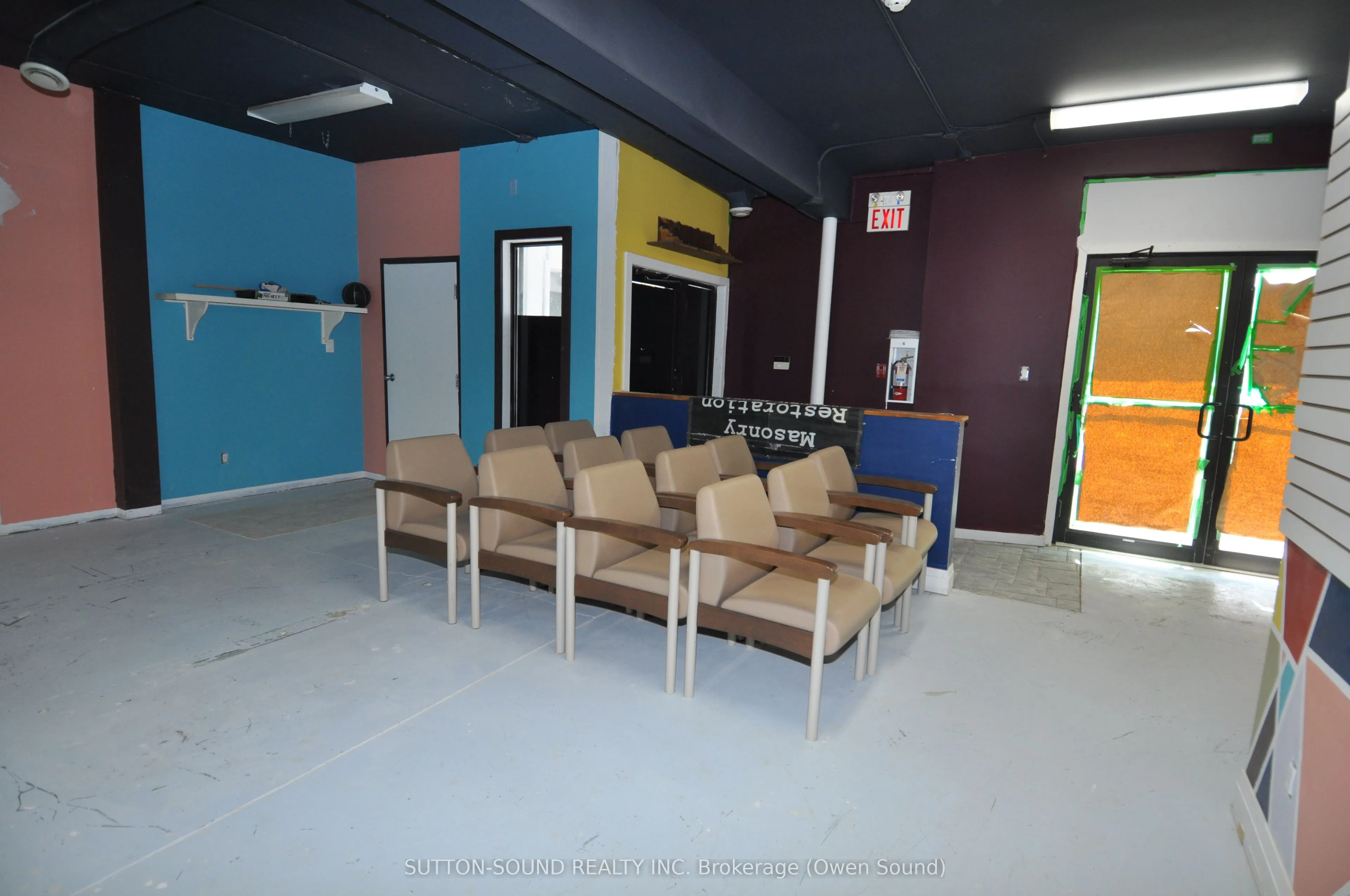 232 8TH Street E