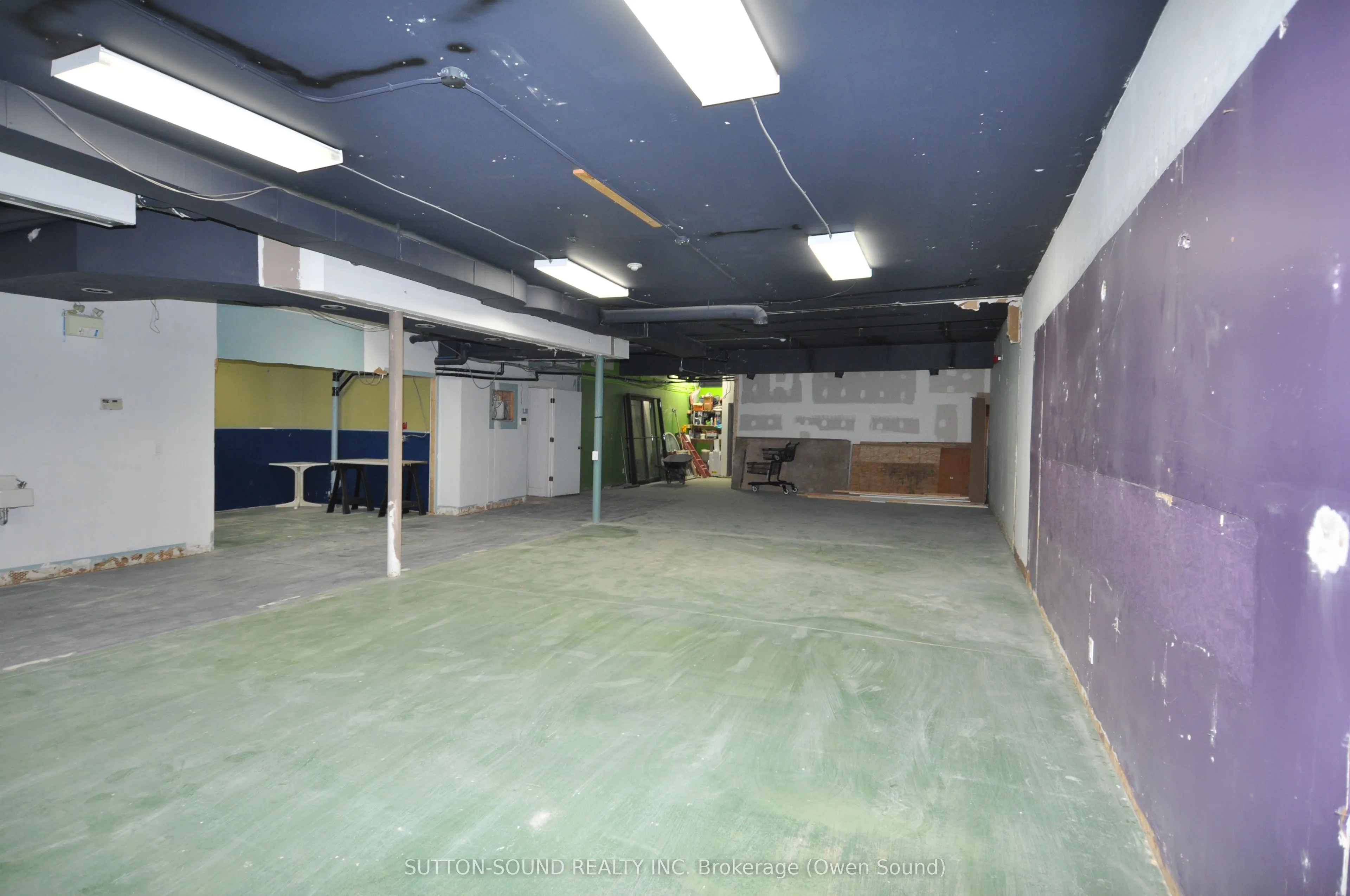 232 8TH Street E
