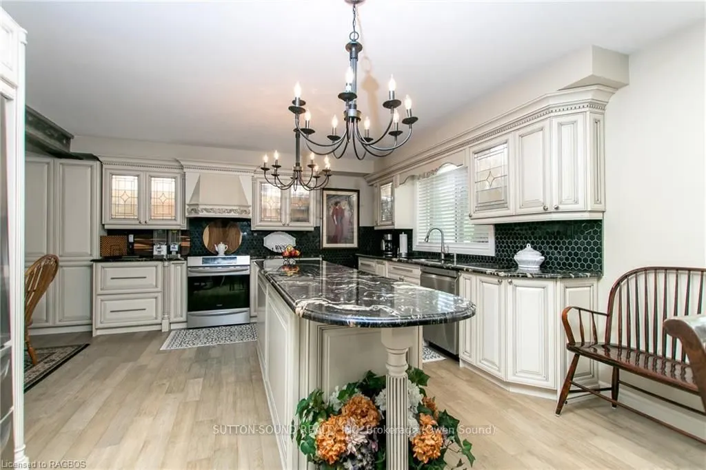7 SANDY PINES Trail