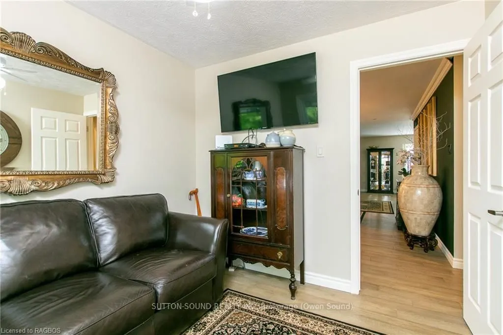 7 SANDY PINES Trail