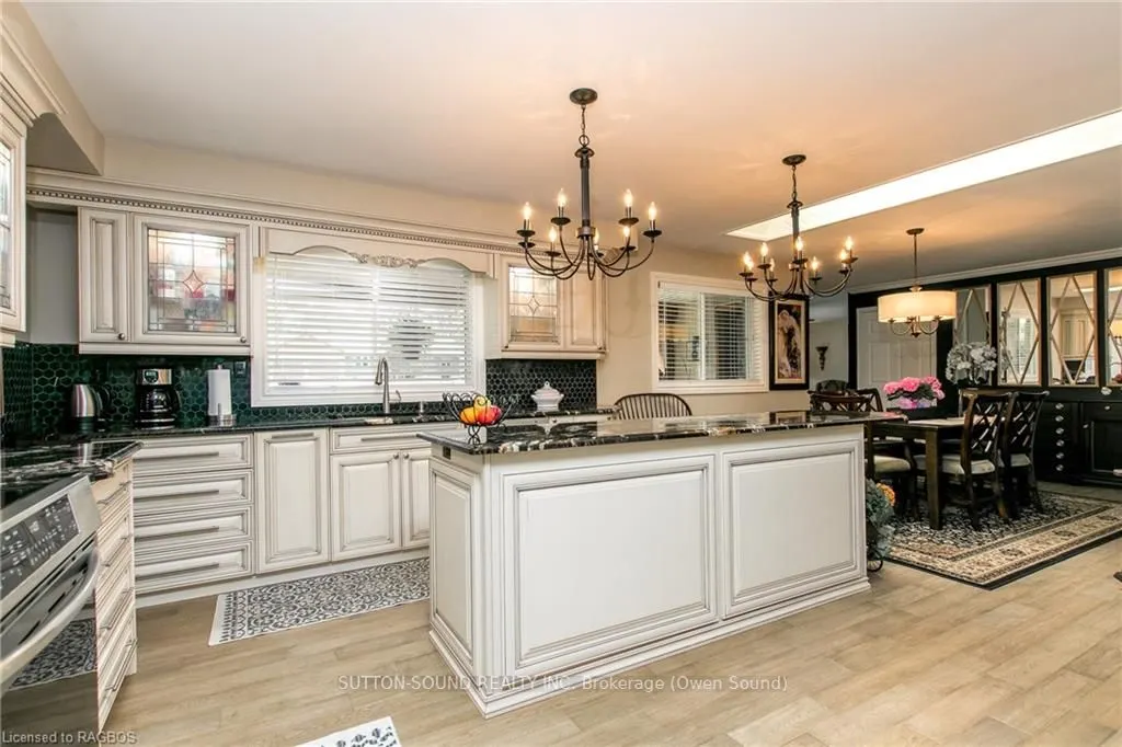 7 SANDY PINES Trail