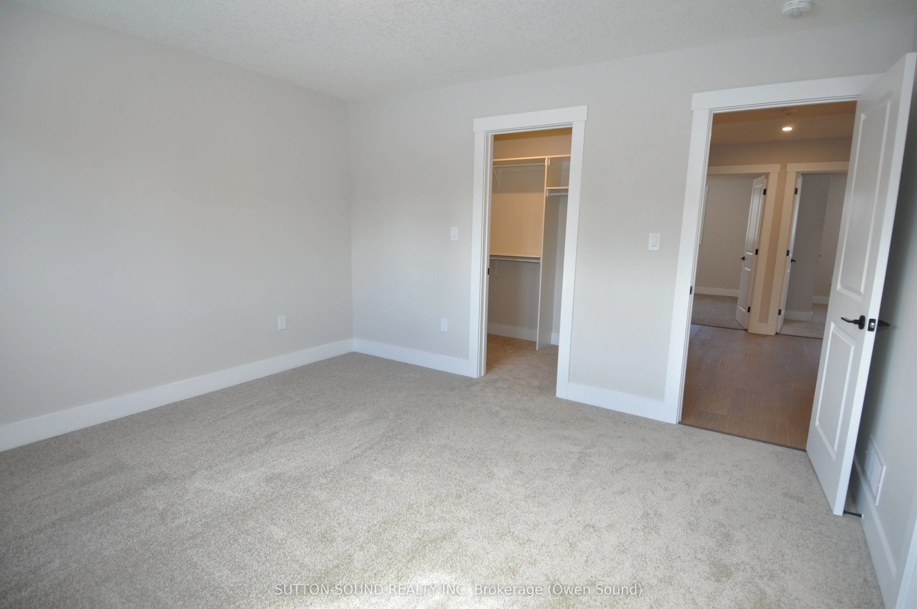 622 8TH Street W