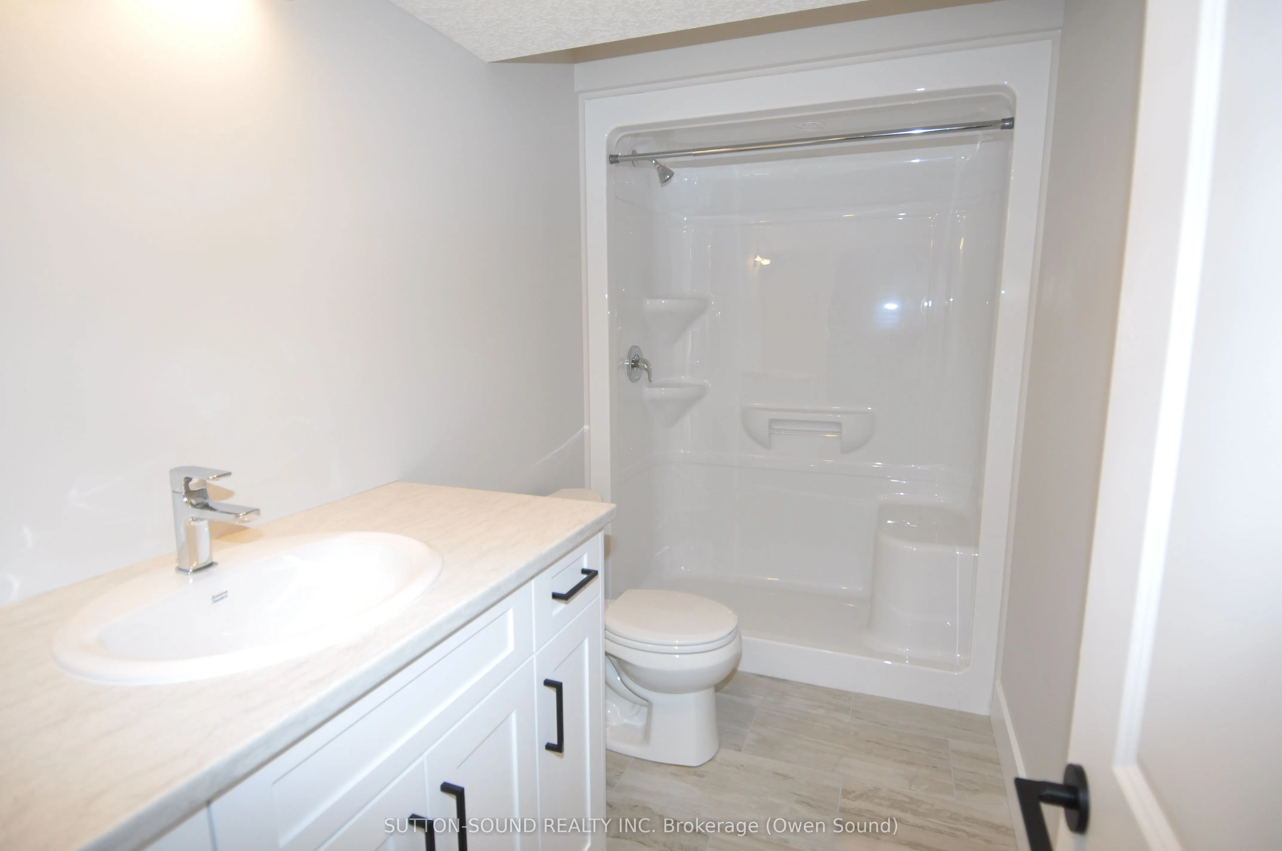 622 8TH Street W