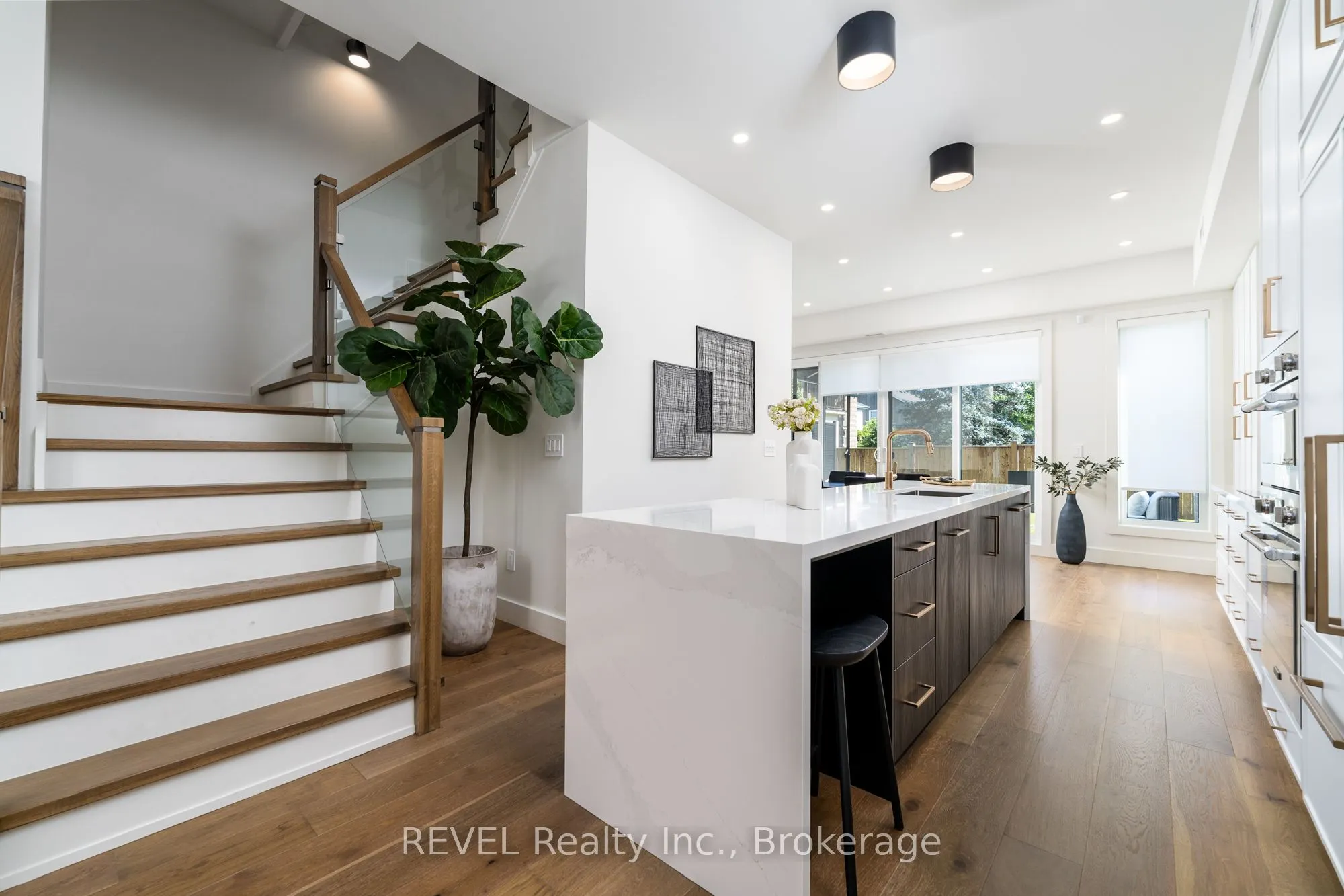 1397 York Road #10