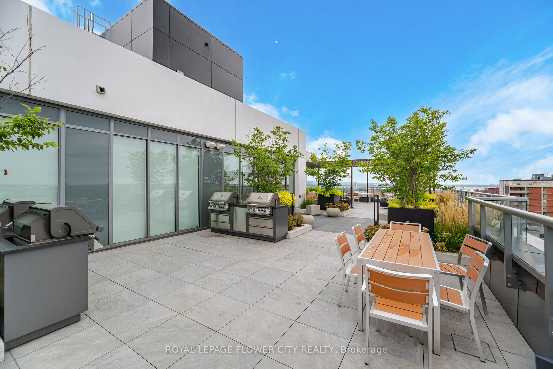 212 King William Street, #604