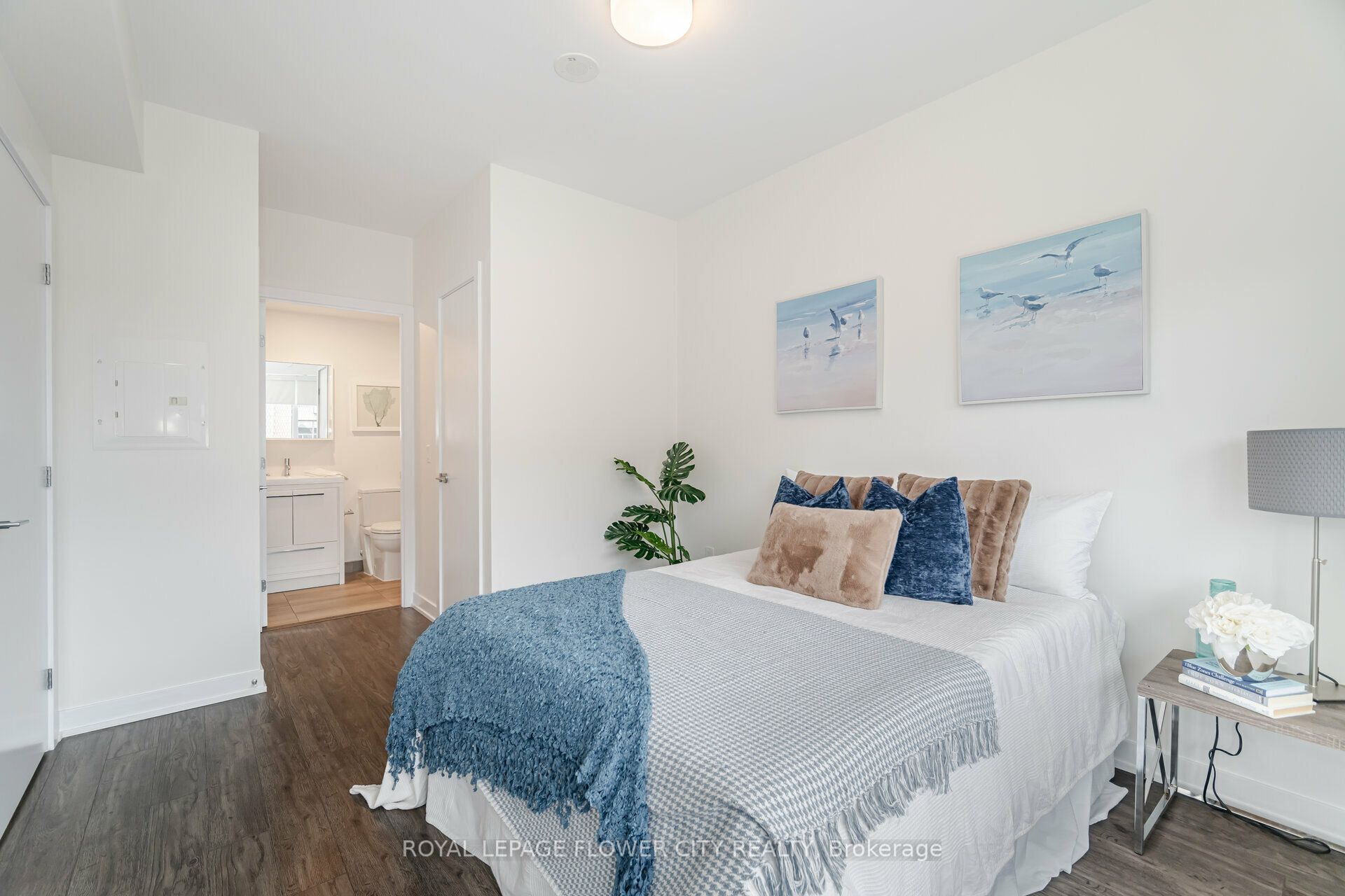 212 King William Street, #604