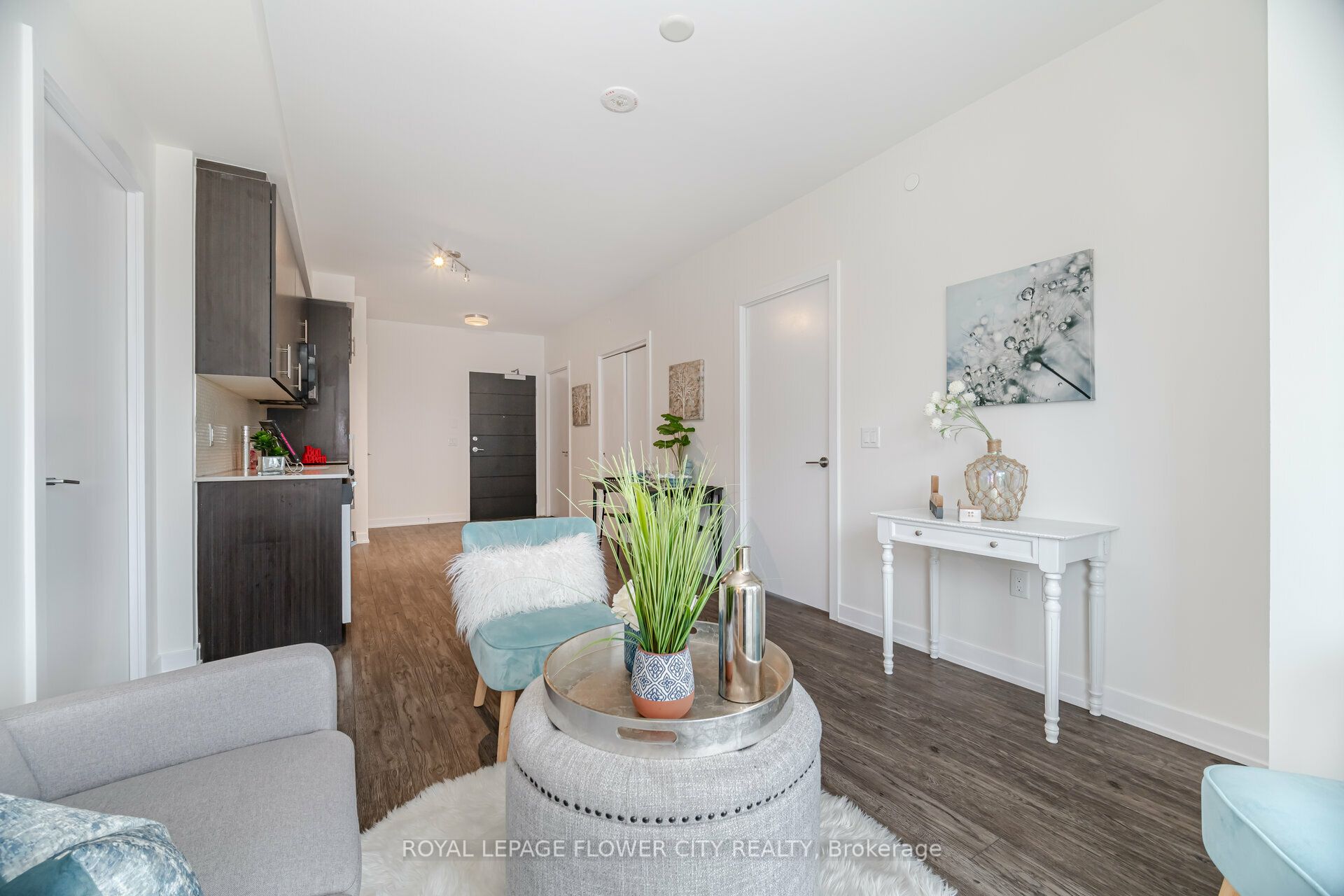 212 King William Street, #604
