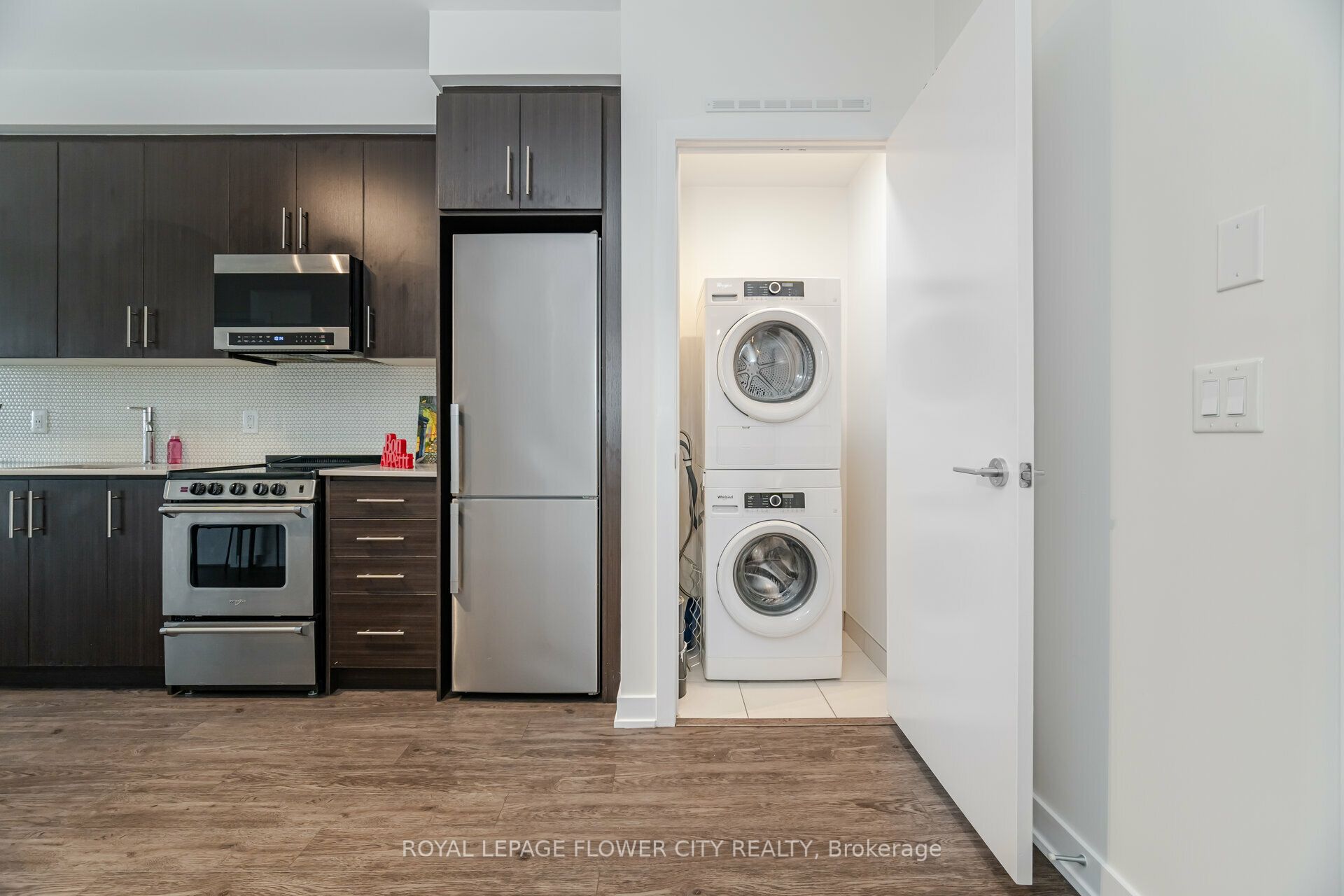 212 King William Street, #604