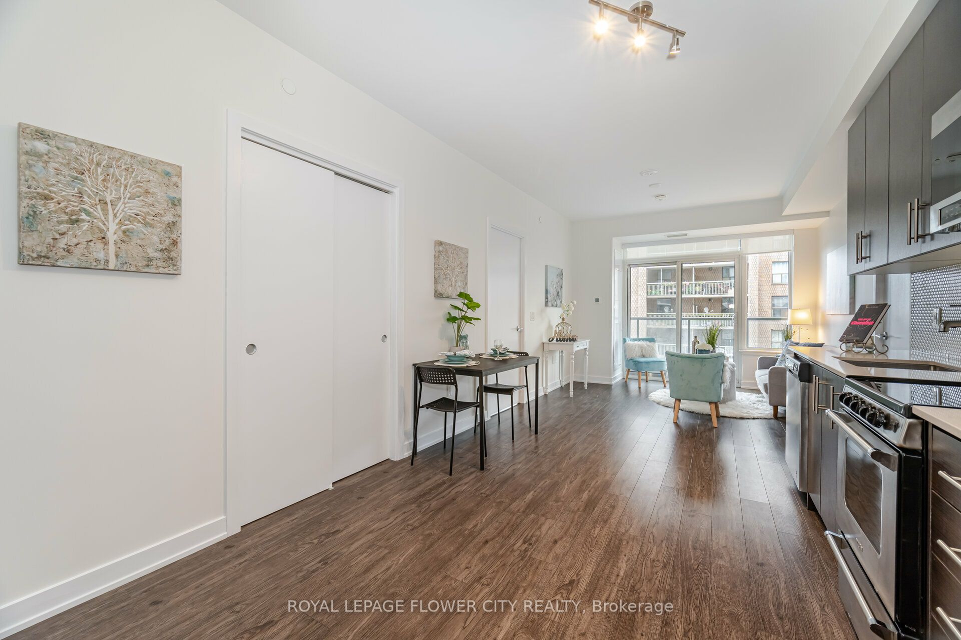 212 King William Street, #604