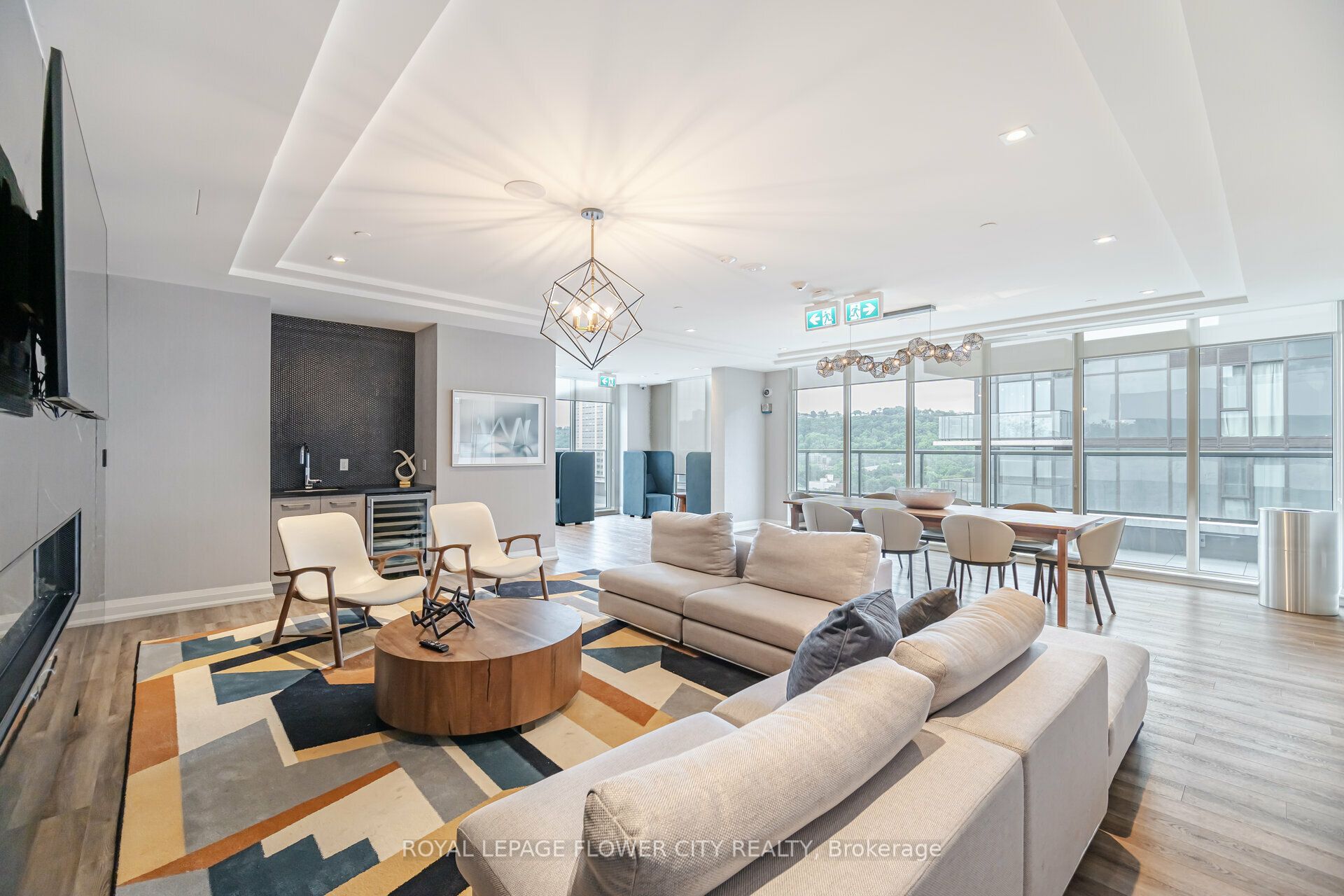 212 King William Street, #604