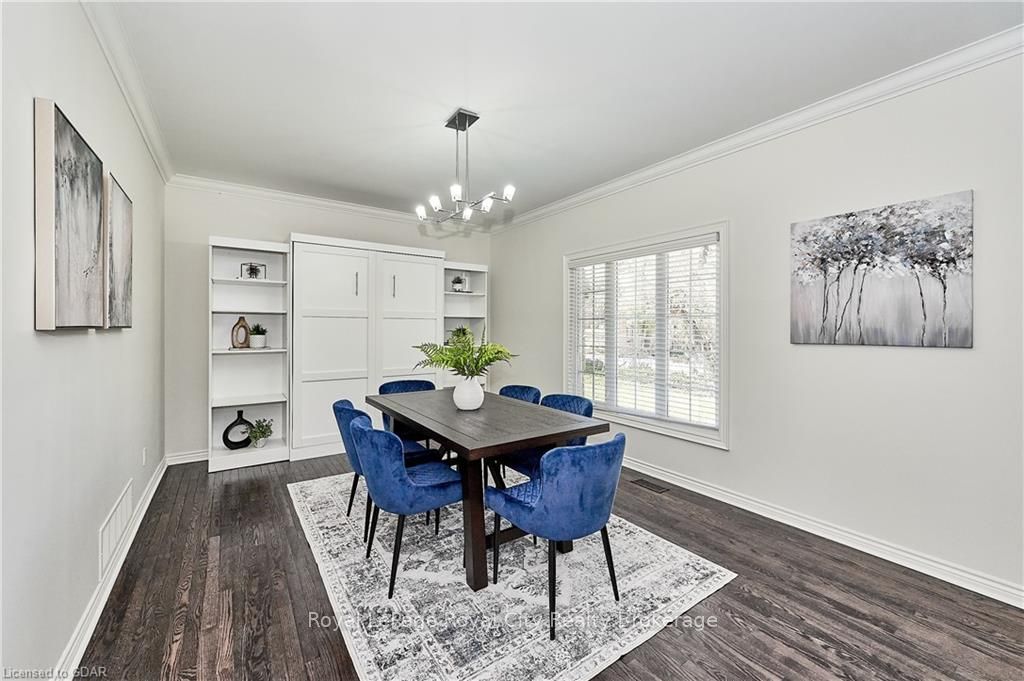 25 MANOR PARK Crescent #7