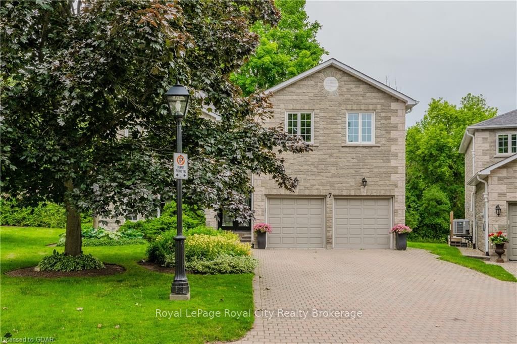 25 MANOR PARK Crescent #7