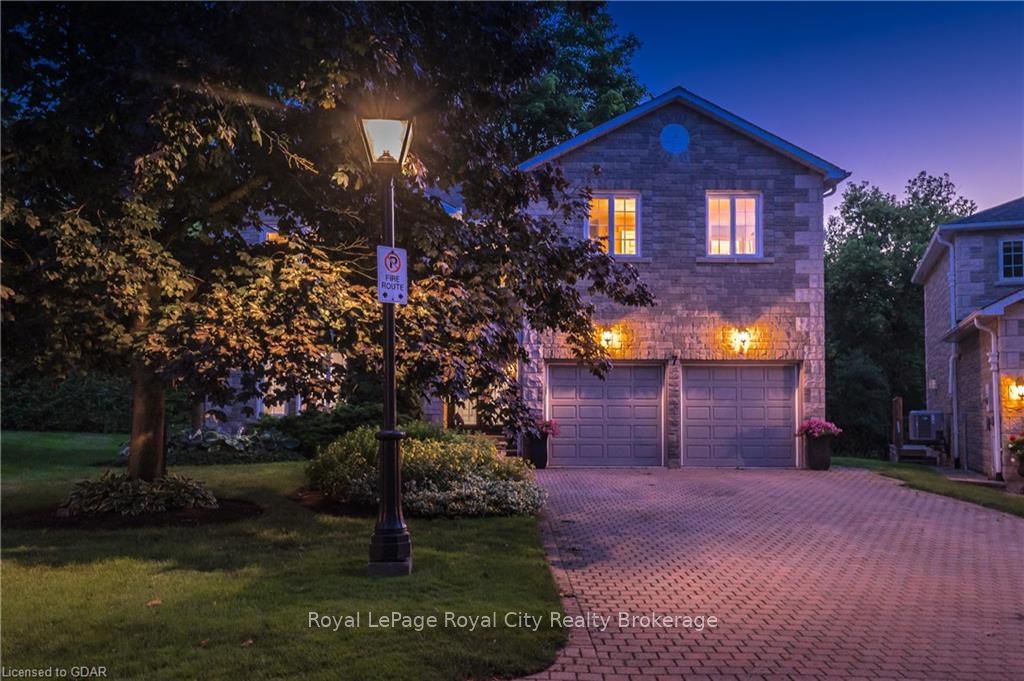 25 MANOR PARK Crescent #7