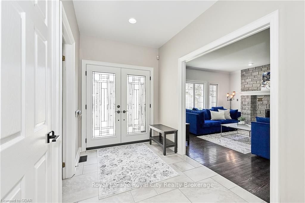 25 MANOR PARK Crescent #7
