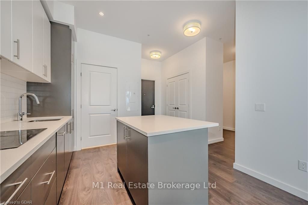 181 KING St S #1503