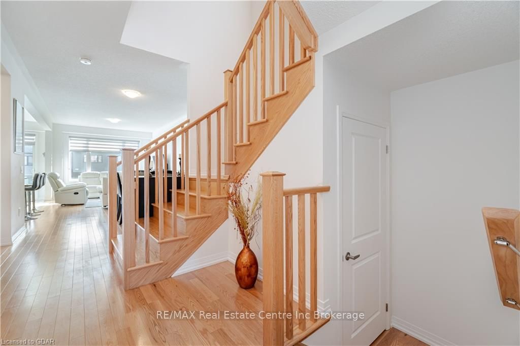 135 FAIREY Crescent