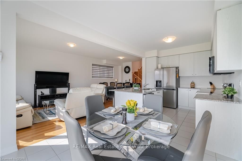 135 FAIREY Crescent
