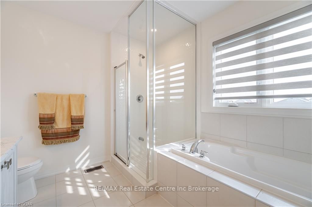 135 FAIREY Crescent