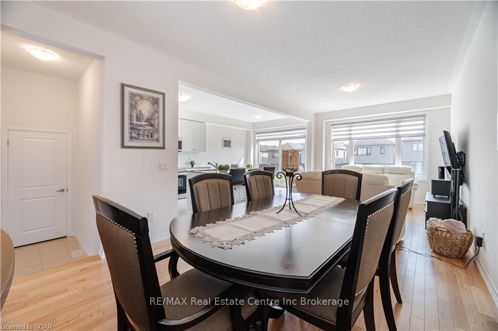 135 FAIREY Crescent