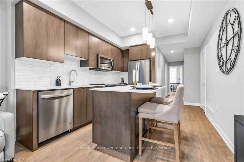 708 WOOLWICH Street #115