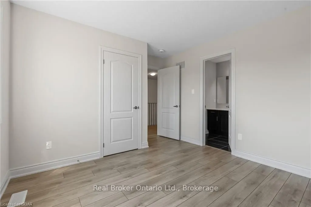 15 VENTURE Way