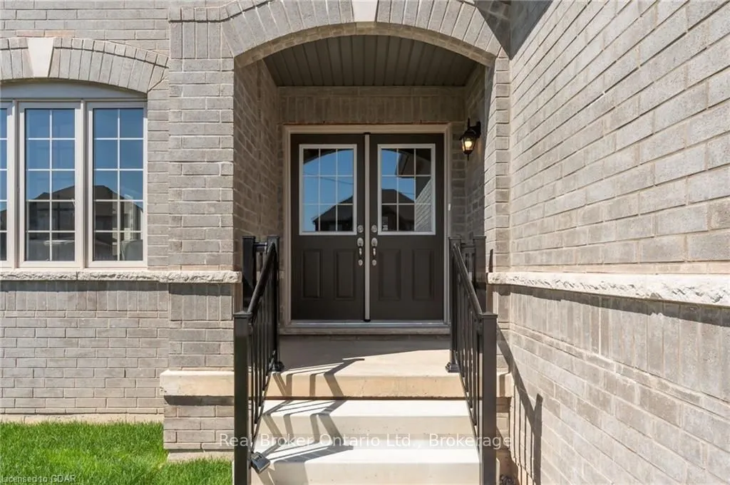 15 VENTURE Way