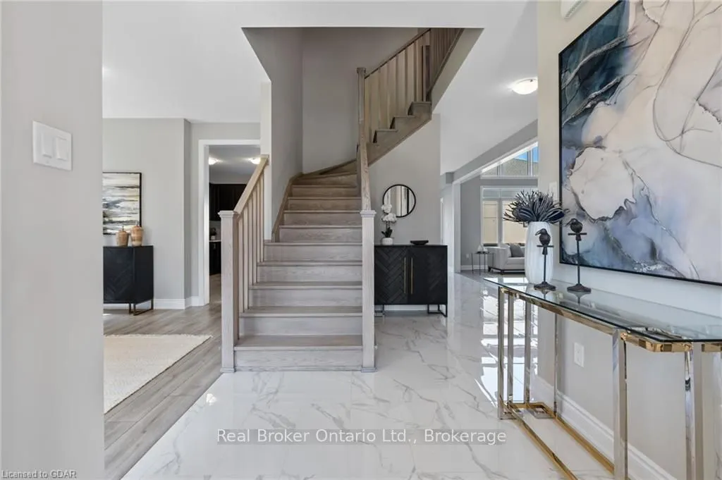 15 VENTURE Way