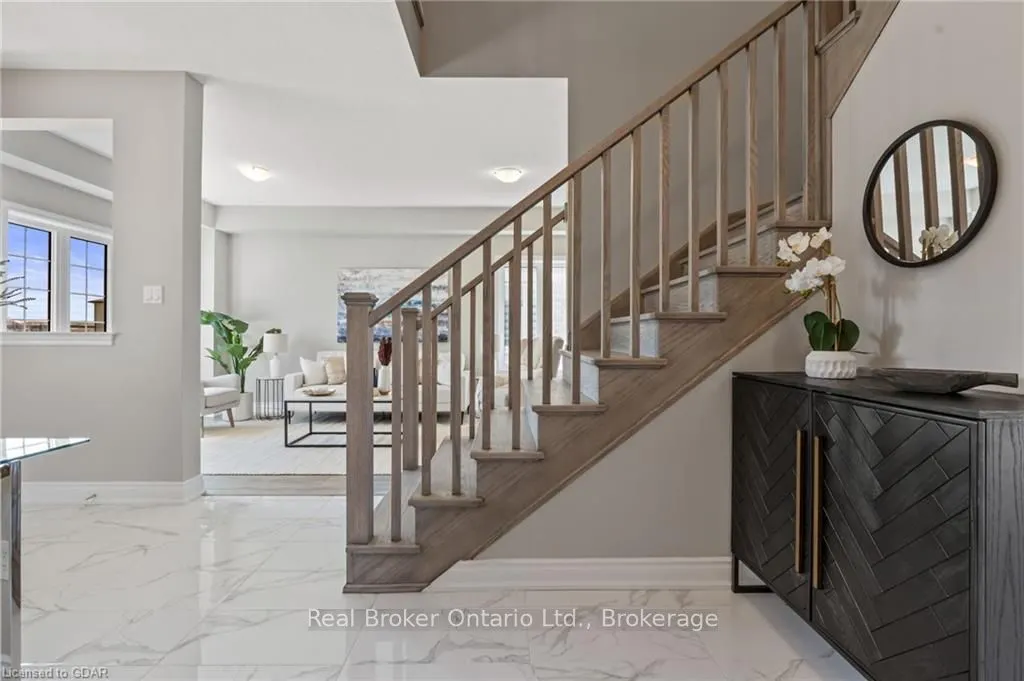 15 VENTURE Way