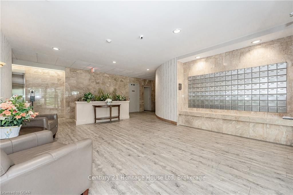 3227 KING Street E #409