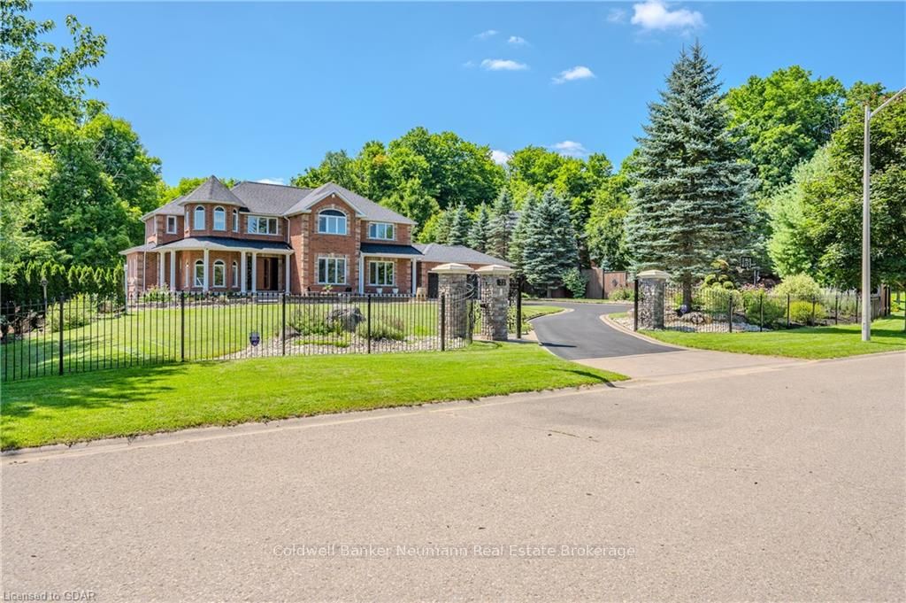 32 FOREST RIDGE Road