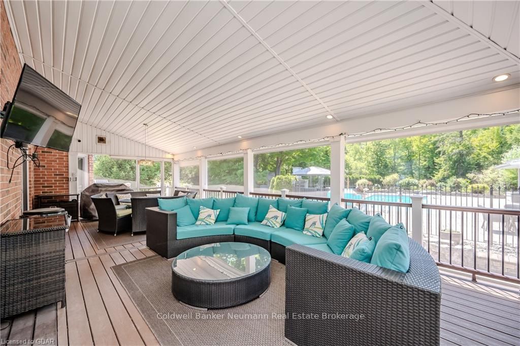 32 FOREST RIDGE Road