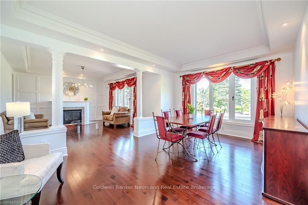 32 FOREST RIDGE Road